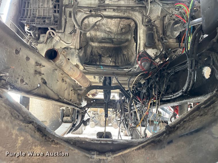 image for item LD9310 2007 Volvo VN Series semi truck