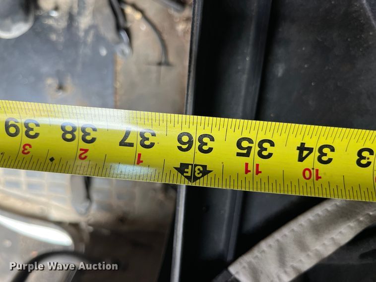 image for item LD9310 2007 Volvo VN Series semi truck