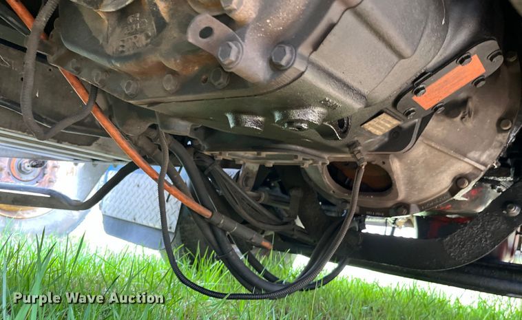 image for item LD9313 2005 International  9400i semi truck