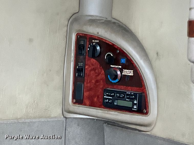 image for item LD9313 2005 International  9400i semi truck