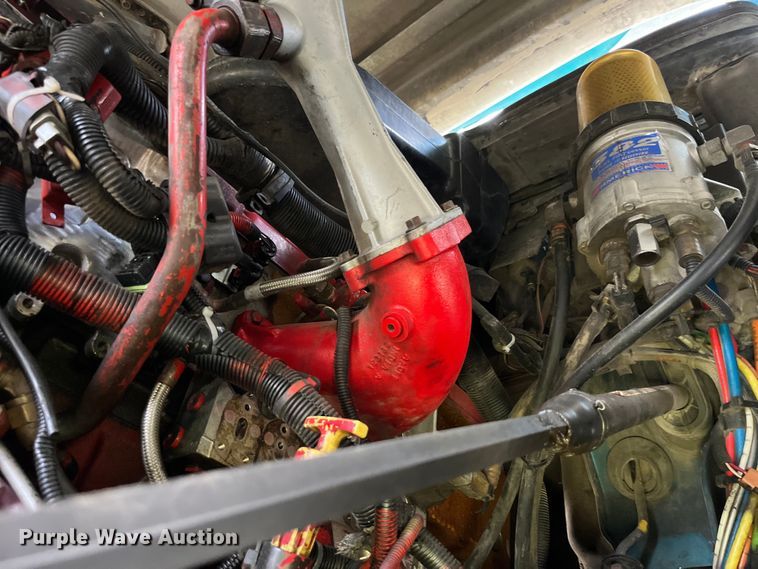 image for item LD9313 2005 International  9400i semi truck