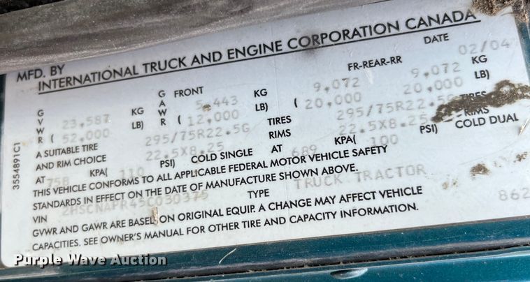 image for item LD9313 2005 International  9400i semi truck