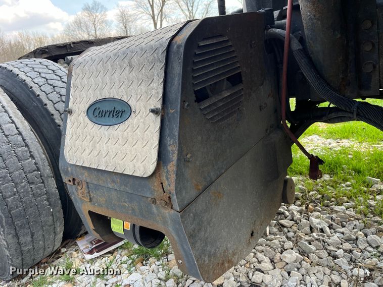 image for item LD9315 2007 International 9400i semi truck