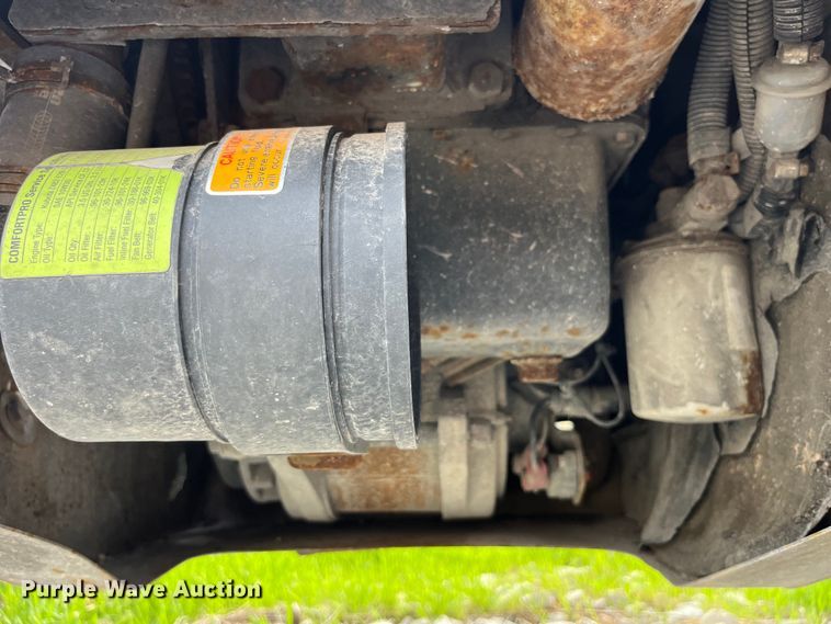 image for item LD9315 2007 International 9400i semi truck