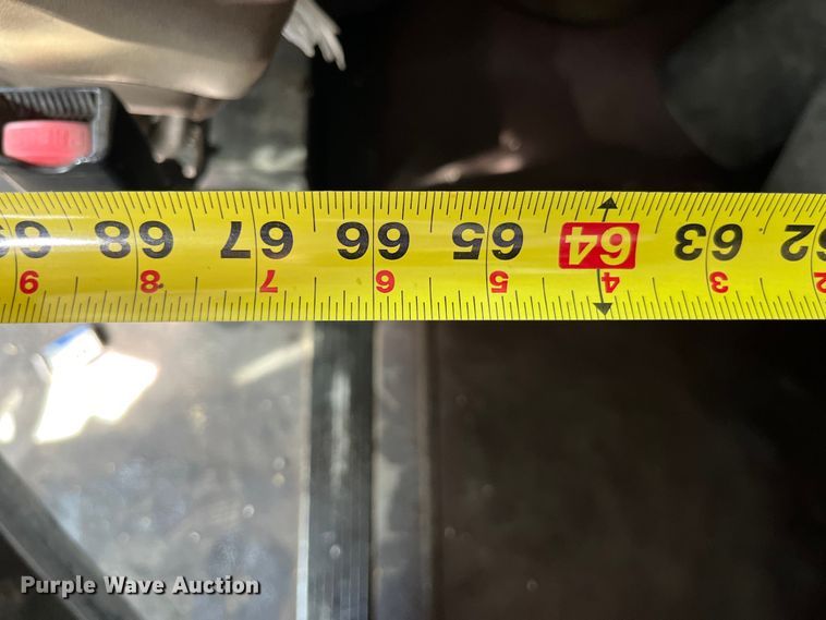 image for item LD9315 2007 International 9400i semi truck