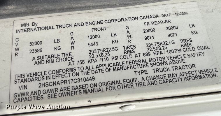 image for item LD9315 2007 International 9400i semi truck