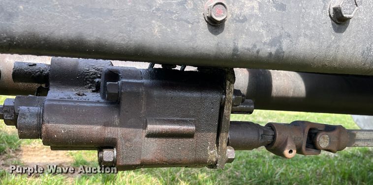 image for item LD9316 1995 International  9200 semi truck