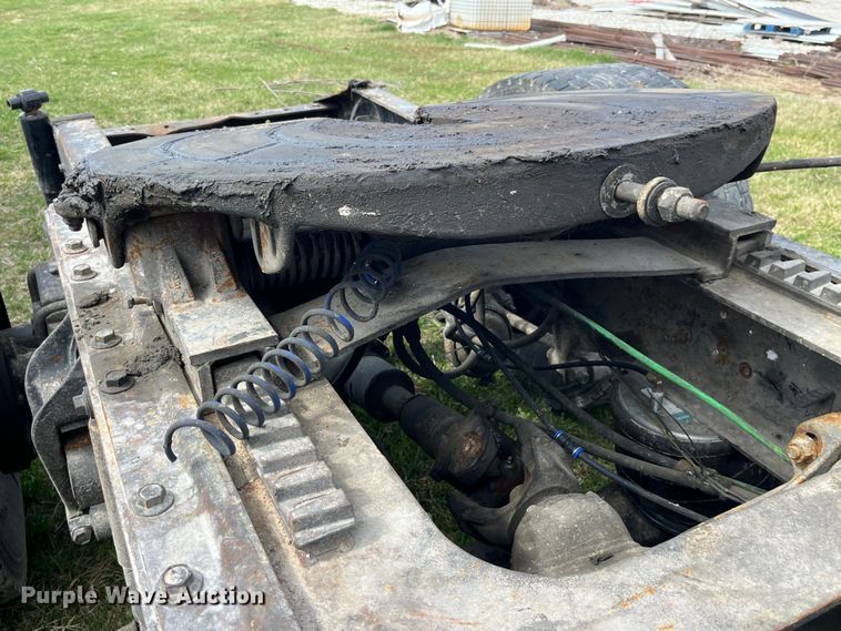 image for item LD9316 1995 International  9200 semi truck