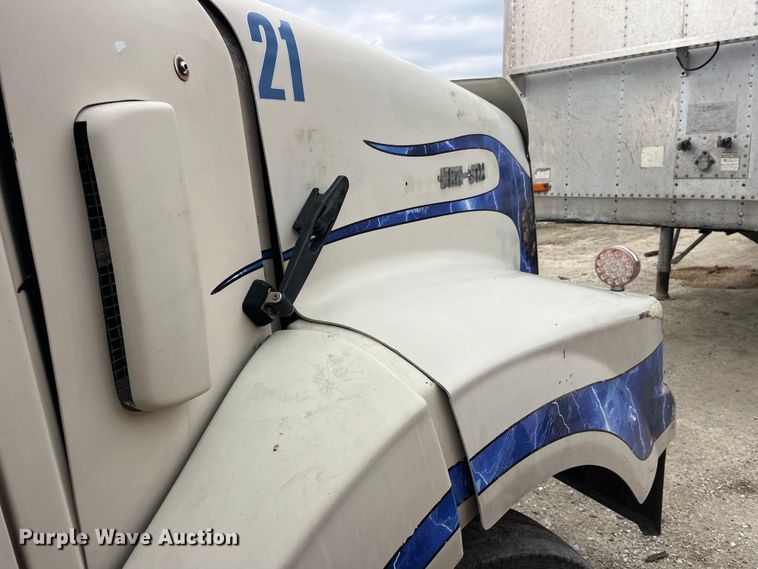 image for item LD9349 2005 Western Star 4900EX semi truck