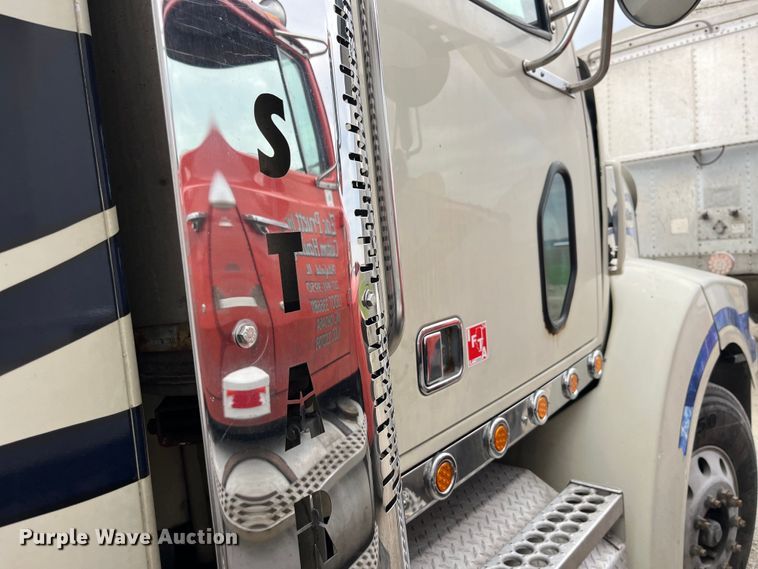 image for item LD9349 2005 Western Star 4900EX semi truck