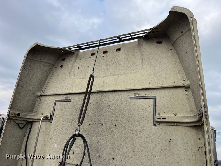 image for item LD9349 2005 Western Star 4900EX semi truck