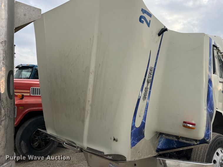 image for item LD9349 2005 Western Star 4900EX semi truck