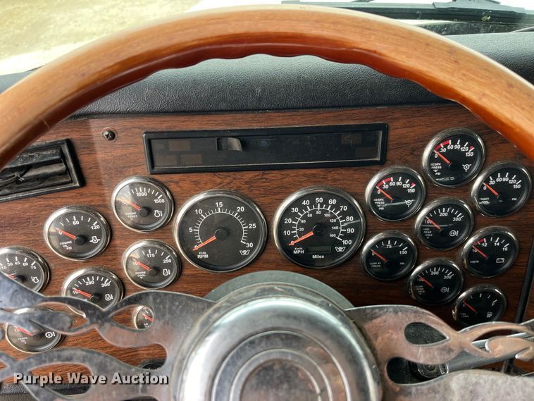 image for item LD9349 2005 Western Star 4900EX semi truck