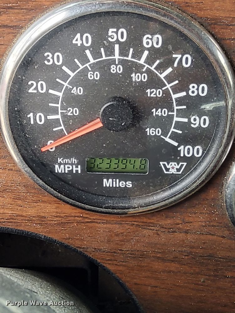 image for item LD9349 2005 Western Star 4900EX semi truck