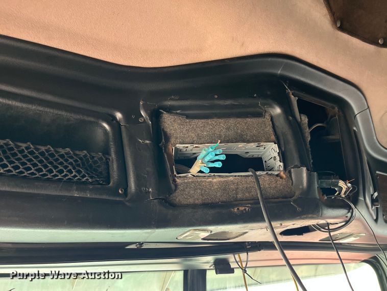 image for item LD9349 2005 Western Star 4900EX semi truck