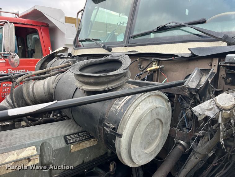 image for item LD9349 2005 Western Star 4900EX semi truck