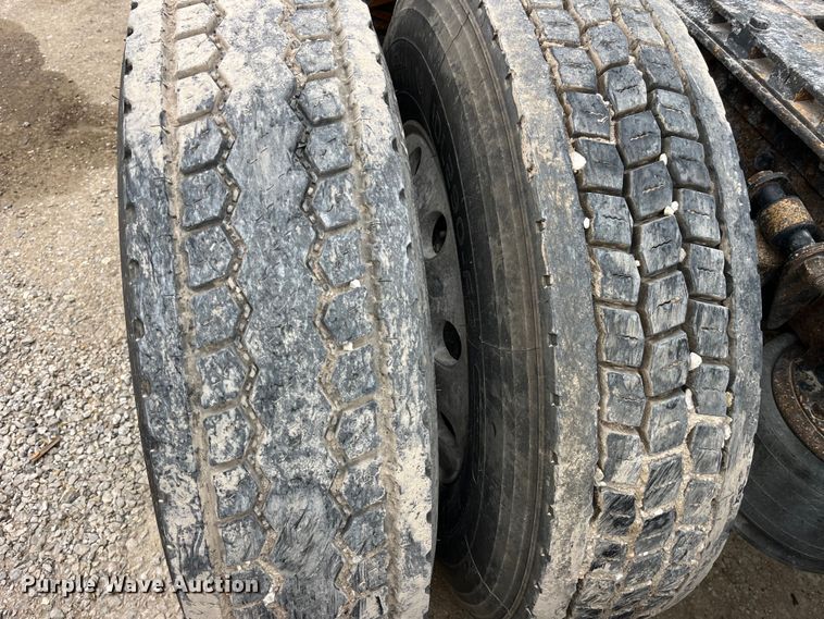 image for item LD9349 2005 Western Star 4900EX semi truck