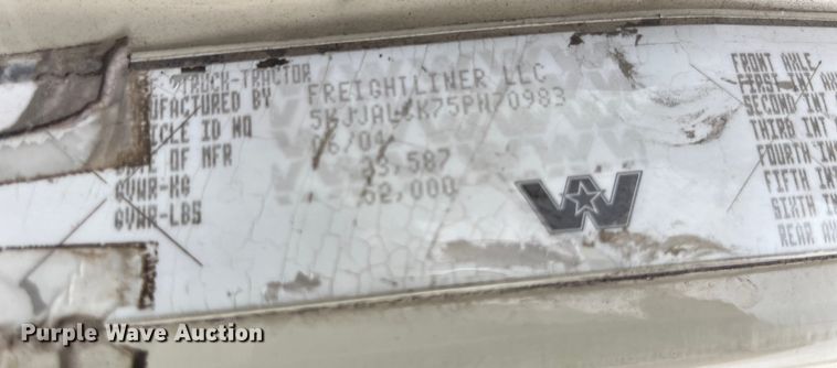 image for item LD9349 2005 Western Star 4900EX semi truck