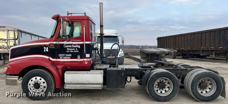 image for item LD9350 2003 International  9200i semi truck