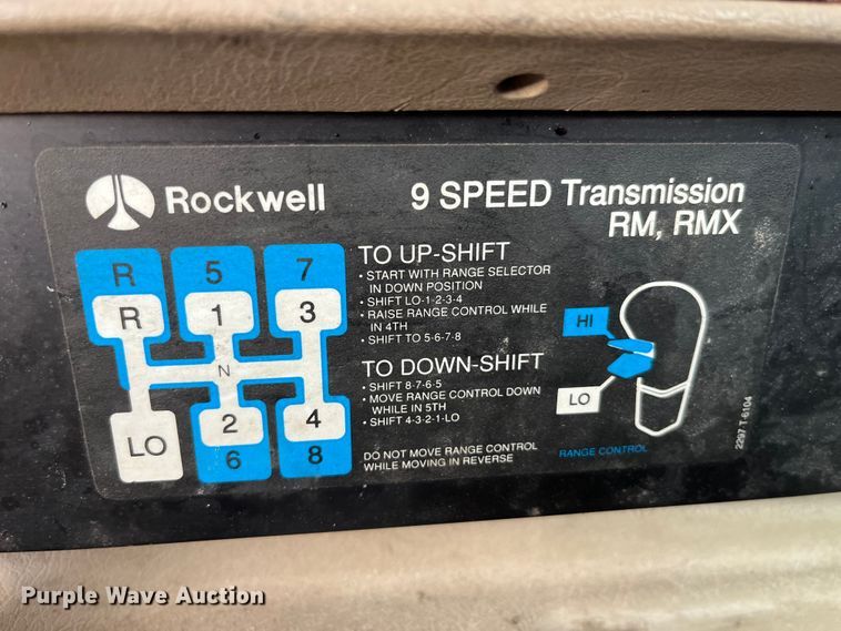 image for item LD9350 2003 International  9200i semi truck