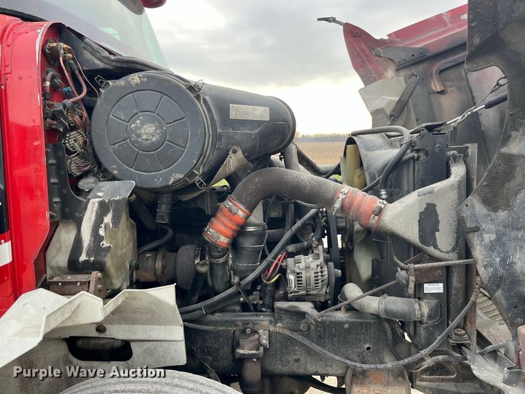 image for item LD9350 2003 International  9200i semi truck