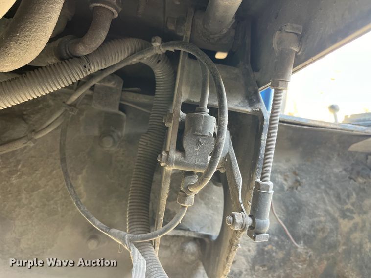 image for item LD9360 2006 Kenworth T600 semi truck