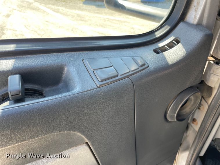 image for item LW9023 2006 Volvo  VNL semi truck