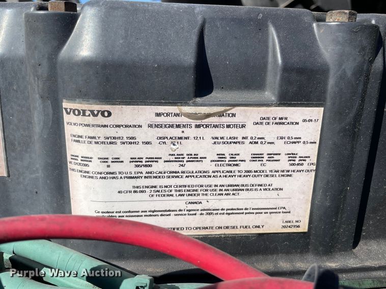 image for item LW9023 2006 Volvo  VNL semi truck