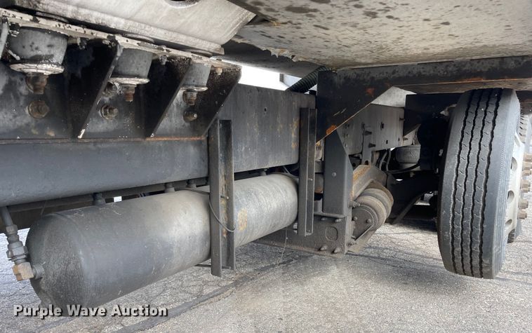 image for item LW9025 1997 Kenworth  T800 tank truck