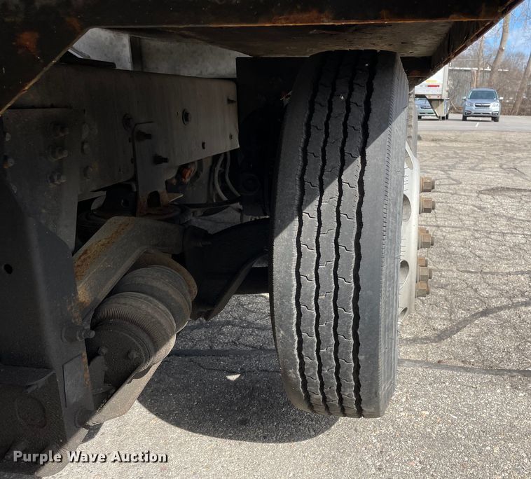 image for item LW9025 1997 Kenworth  T800 tank truck