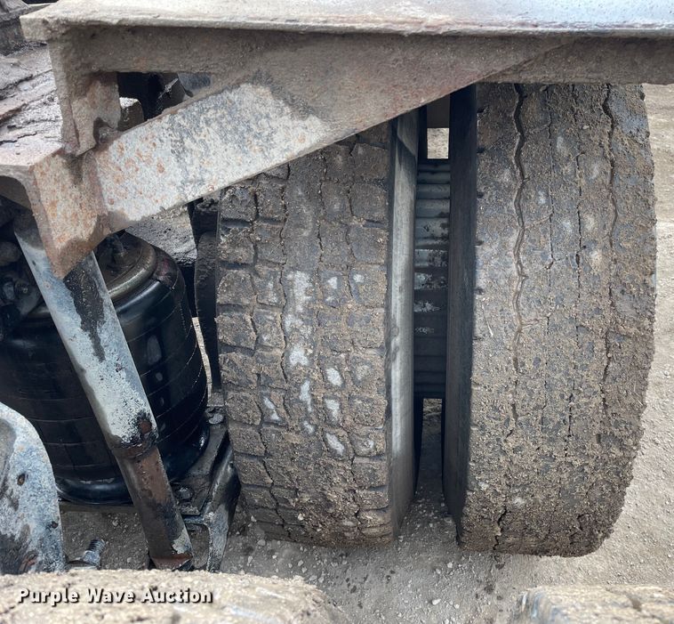 image for item LW9026 2003 Sterling  semi truck