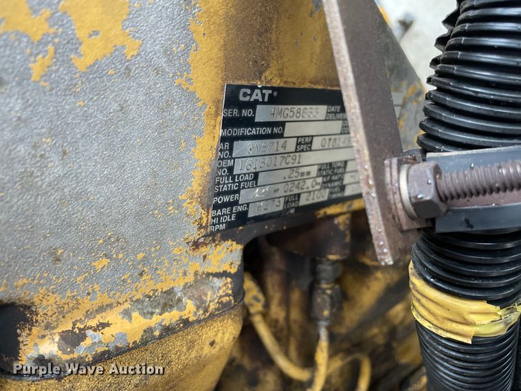 image for item LW9030 1990 International 9300 semi truck