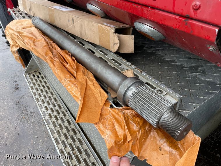 image for item LW9030 1990 International 9300 semi truck