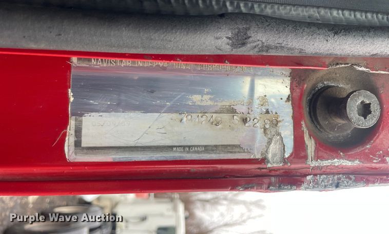 image for item LW9030 1990 International 9300 semi truck