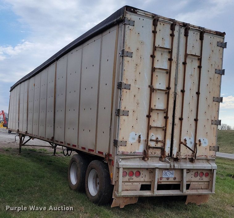image for item MQ9692 2002 Guthrie Wilkens walking floor trailer