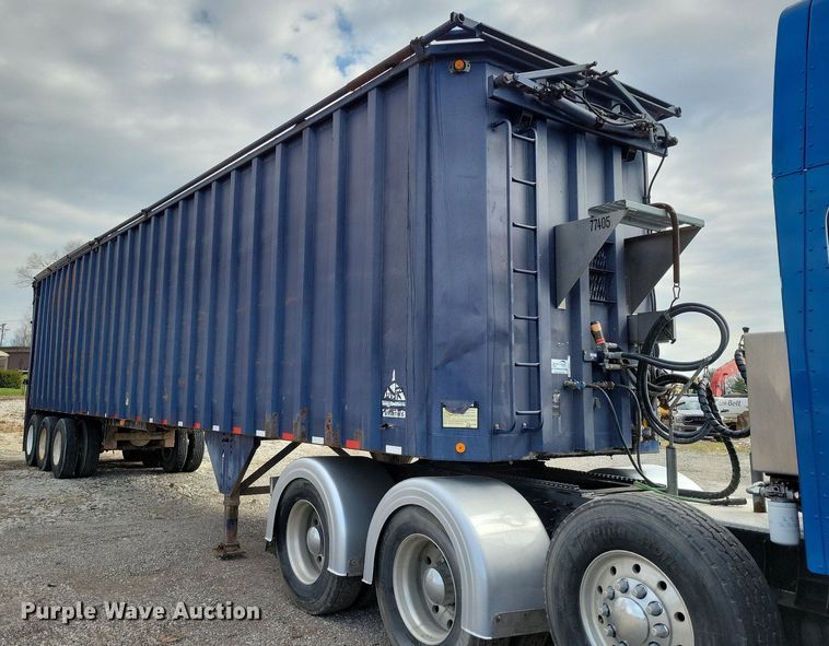 image for item MQ9694 2005 Wilkens 4511115SP0T walking floor trailer