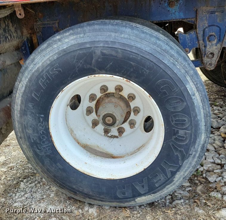 image for item MQ9694 2005 Wilkens 4511115SP0T walking floor trailer