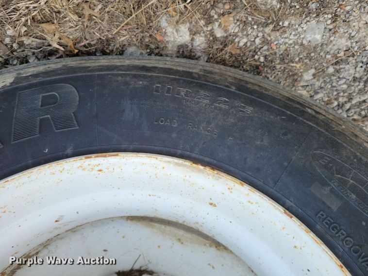 image for item MQ9694 2005 Wilkens 4511115SP0T walking floor trailer