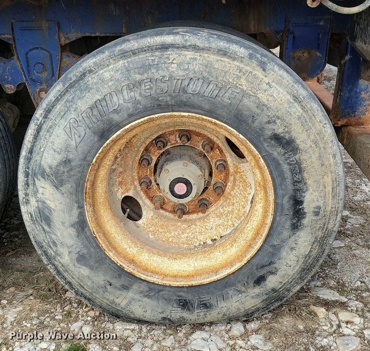 image for item MQ9694 2005 Wilkens 4511115SP0T walking floor trailer