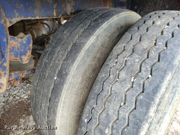 image for item MQ9694 2005 Wilkens 4511115SP0T walking floor trailer