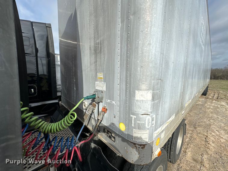 image for item ND9066 2005 Lufkin dry van trailer