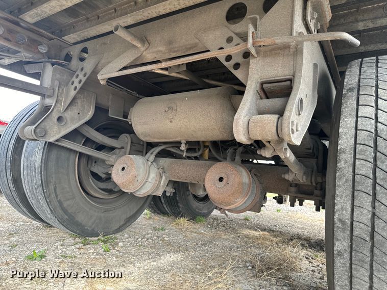 image for item ND9066 2005 Lufkin dry van trailer