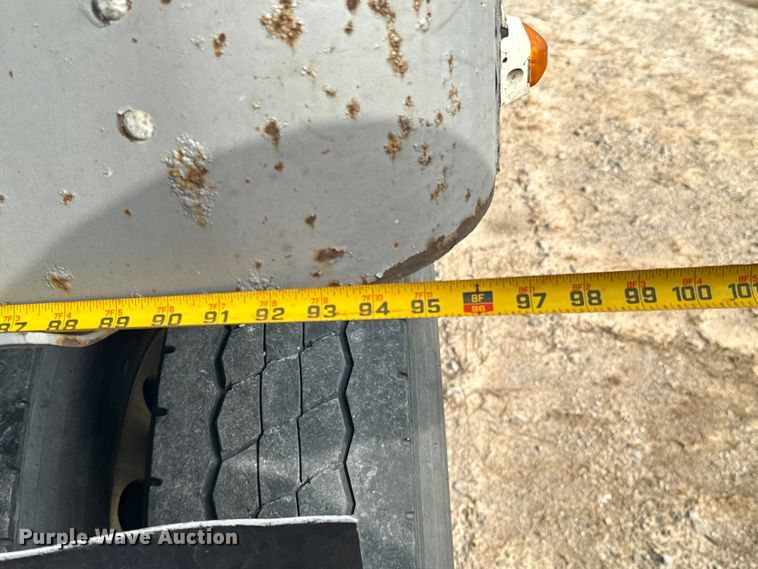 image for item ND9066 2005 Lufkin dry van trailer