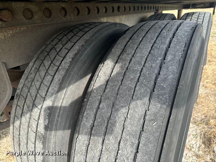 image for item ND9066 2005 Lufkin dry van trailer