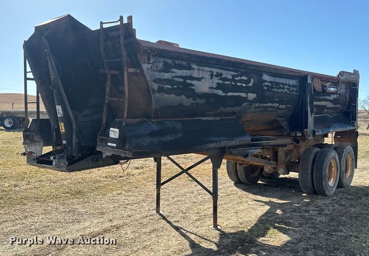 image for item NF9370 1998 Western Construction end dump trailer