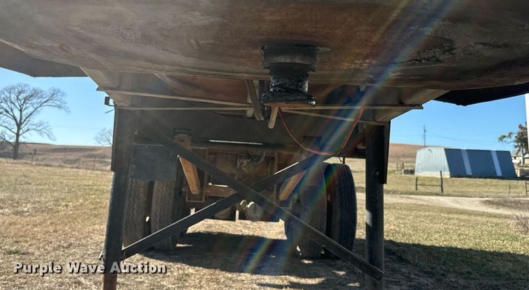 image for item NF9370 1998 Western Construction end dump trailer