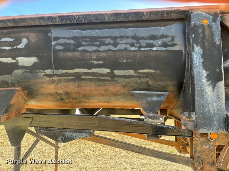 image for item NF9370 1998 Western Construction end dump trailer