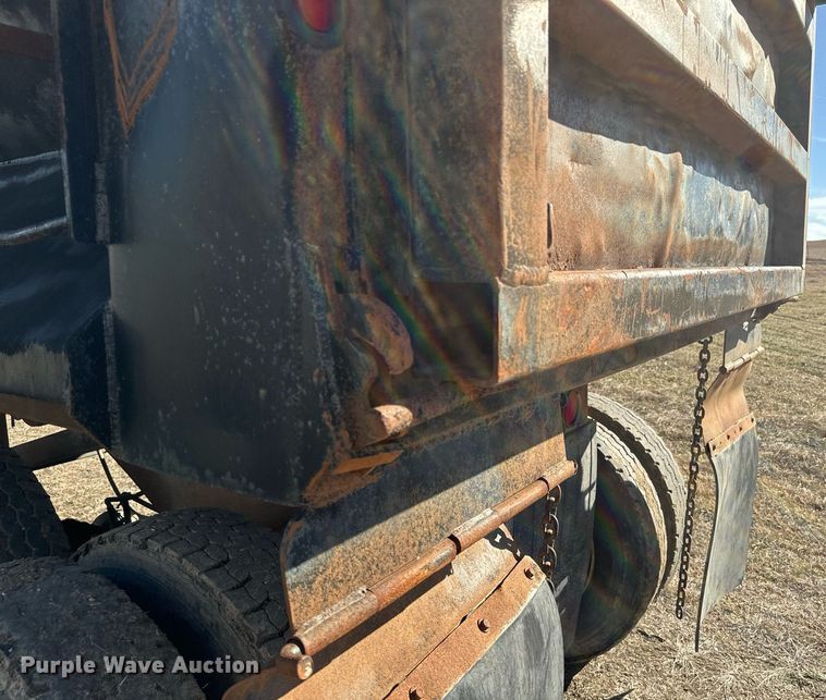 image for item NF9370 1998 Western Construction end dump trailer