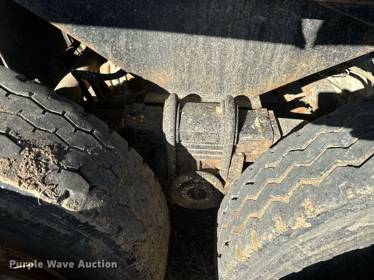 image for item NF9370 1998 Western Construction end dump trailer