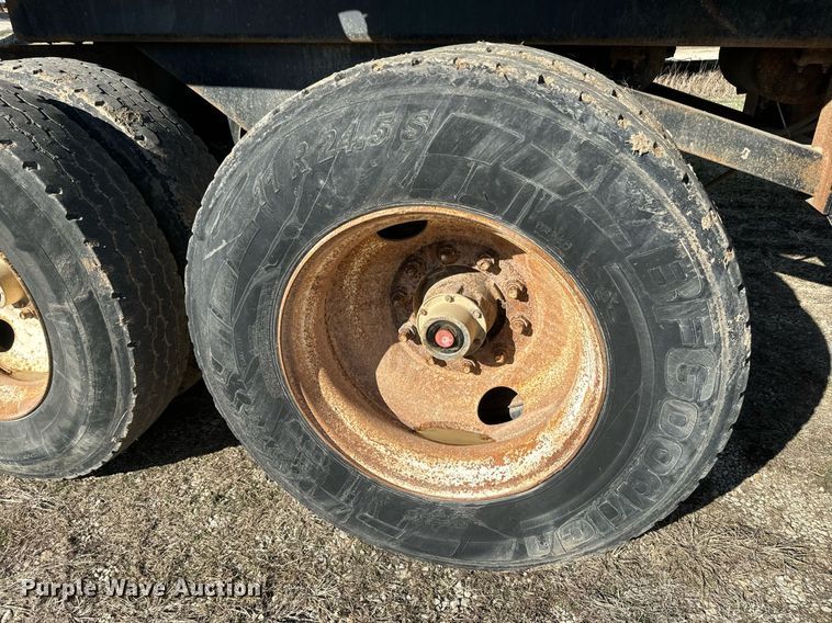 image for item NF9370 1998 Western Construction end dump trailer